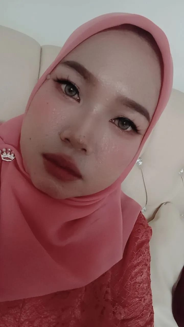 Foto Erdiana Damayanti Siregar
